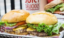 Smashburger Continues Los Angeles Growth with Opening at Universal CityWalk