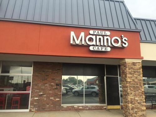St Louis Restaurant Review publishes a review on Paul Manno’s Cafe, Chesterfield, MO