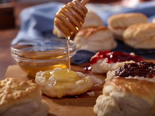 Celebrate National Buttermilk Biscuit Day with Cracker Barrel Old Country Store