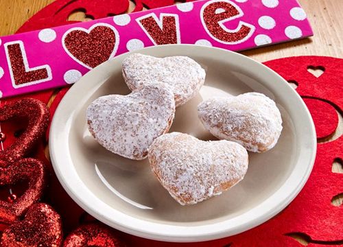 Experience Something Sweet For Valentine’s Day at El Fenix