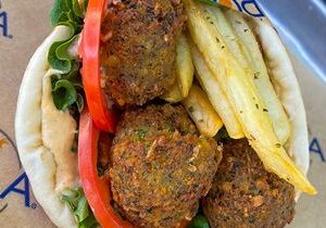 Apóla Greek Grill Adds Healthy, Meatless Options to Menu