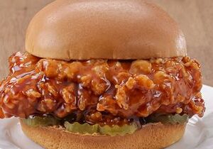 Successful Lee’s Spicy Bourbon Chicken Sandwich Test Leads to LTO Launch