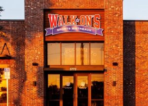 Walk-On’s Celebrates Garden City Debut with Grand Opening