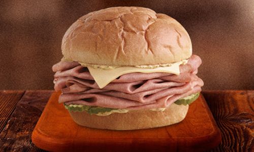 Arby’s Announces Partnership With KING’S HAWAIIAN Brand And Introduces Two New Sandwiches