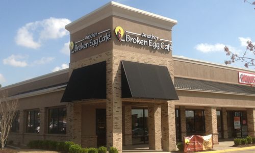 Double R Restaurant Group Opens “Another Broken Egg Café” in Dunwoody