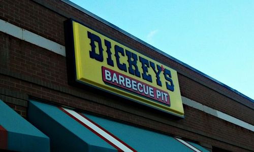 Savannah Gets Cued up for Dickey’s Slow Smoked Barbecue