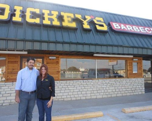 Dickey’s Opens in Cleburne on Thursday