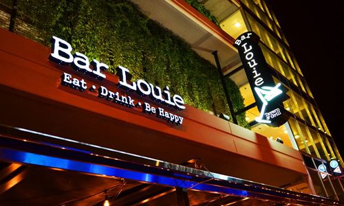 Bar Louie Opening New Location at Fenway