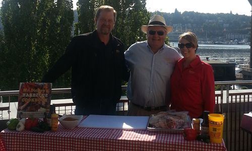 ‘Tis the Season for New Dickey’s Barbecue Pit in Tacoma