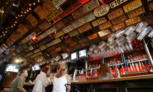Barney’s Beanery Opens Newest Diner With a Splash on Historic Redondo Beach Pier
