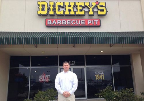 Dickey’s Barbecue Kicks Up the Party for New Monroe Restaurant