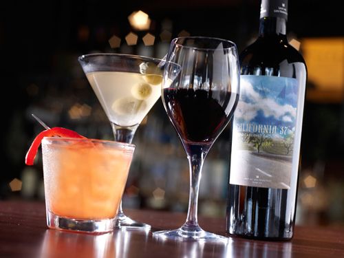 Bar Louie Opening New Location in Hurst, TX with Free Food & $2 Martinis