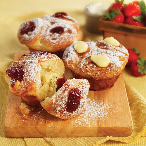 CroisBuns Available at Au Bon Pain Cafés Nationwide