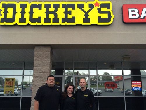 New Dickey’s Barbecue Pit in Gulfport Hosts 3-Day Opening Celebration
