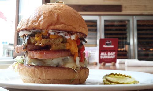 Honolulu Baby Burger Wins Zinburger Wine & Burger Bar’s Third Annual Burger Contest