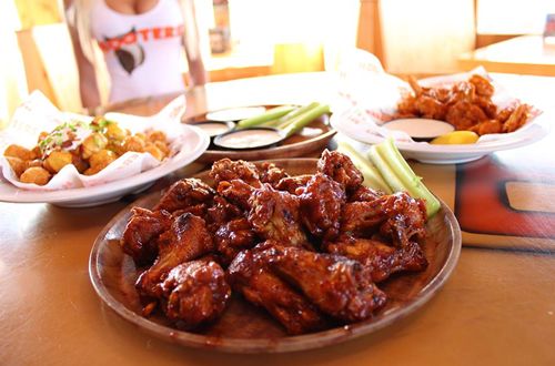 Hooters Unveils Contemporary New Location in South Gate, California