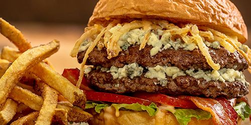 Better Burgers in the Badger State: MOOYAH Opens First Location in Wisconsin