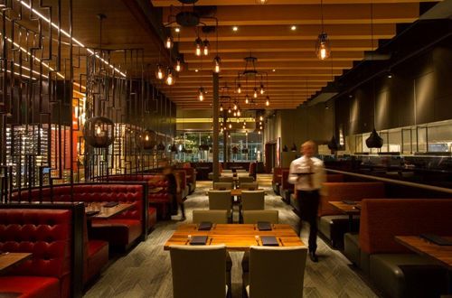 Del Frisco’s Restaurant Group Opens New Grille Location in The Woodlands, TX