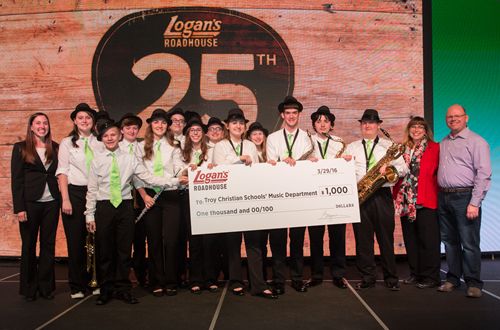 Logan’s Roadhouse Gives Troy, OH Band Ultimate Music City Experience