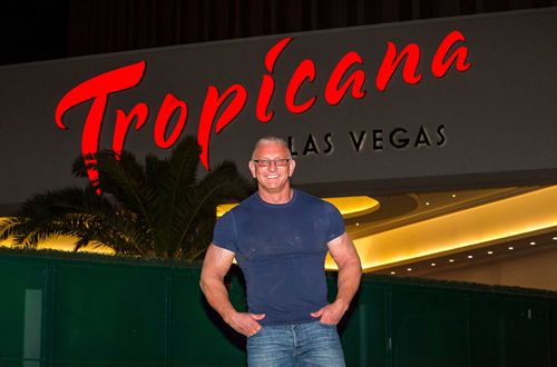 Celebrity Chef Robert Irvine Announces Sin City Debut with New Restaurant Concept at the Tropicana Las Vegas