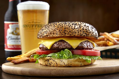 Snuffer’s Brings Legendary Burgers and Cheddar Fries to Richardson