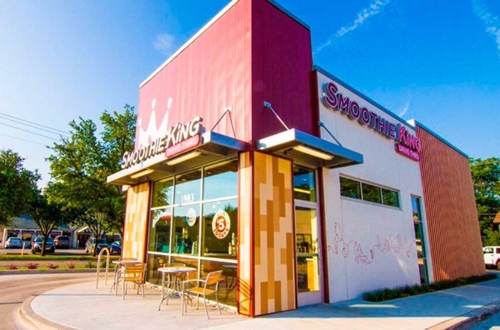 1851 Franchise Reports: Why Smoothie King Franchisees Make The Jump From Single to Multi-Unit Ownership