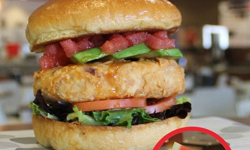 Burger 21 Beats The Sizzling Summer Temperatures With The Launch Of Its Sweet Heat Chicken Burger And Watermelon Shake