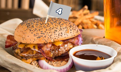 Dakburger Named to Snuffer’s All-Pro Burger of the Month Lineup
