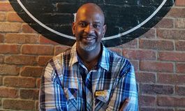Dickey’s Barbecue Pit Serves Texas-style Barbecue in St. Paul, MN