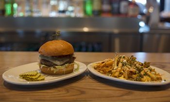 Zinburger Wine & Burger Bar Named One of “The Top 50 Emerging Restaurant Chains” by FSR Magazine