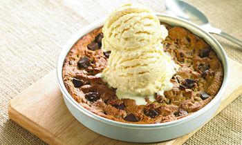 BJ’s Restaurant & Brewhouse to Donate all $3 Pizookie Proceeds on September 5 to Support Hurricane Harvey Relief Efforts