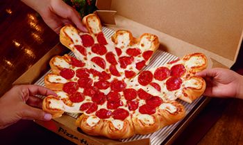 ‘Tis The Cheese’n: Pizza Hut Launches The Ultimate Cheesy Crust Pizza Because The Holidays Are Better With Cheese