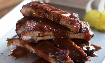 Dickey’s Barbecue Pit Fires Up the Pit in Mesa, AZ