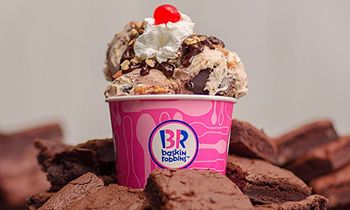 Baskin-Robbins Races into 2018 with January Flavor of the Month, Bobsled Brownie