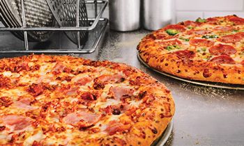 Make Domino’s Your Valentine with the Weeklong Carryout Special