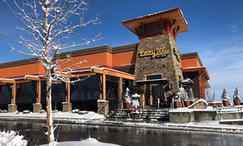 Lazy Dog Restaurant & Bar Welcomes Location at Southlands Mall in Aurora, Colorado
