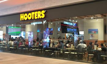 Hooters Opens Latest Mexico Location in Puerta la Victoria