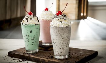 Shake it Up: MOOYAH Burgers, Fries & Shakes Launches Summer of Shake Love