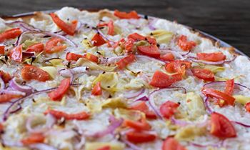 Straw Hat Pizza Offers Vegan Options