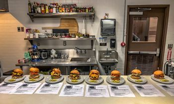 Zinburger Wine & Burger Bar Announces The Great Zinburger Burger Battle Top 8 Finalists