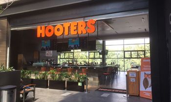 16th Hooters Location in Mexico Opens in Mexico City