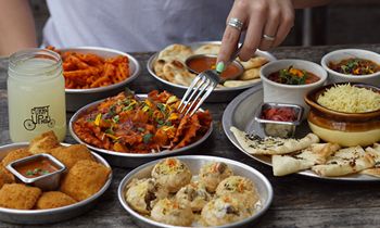 Curry Up Now Solidifies 20-Unit, Multi-State Franchise Deal in Colorado & Utah