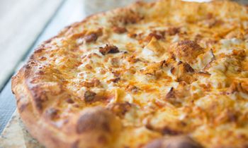 Stoner’s Pizza Joint Signs Six-Unit Franchise Development Agreement with Houston-based DhaMir Group