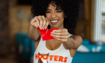 #ShredYourEx, Get Free Wings at Hooters this Valentine’s Day