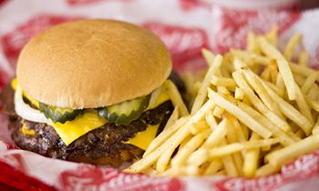 Freddy’s Frozen Custard & Steakburgers Enters Nontraditional Space with Five Locations