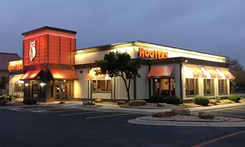 Hooters Opens Newest Location in San Angelo, TX