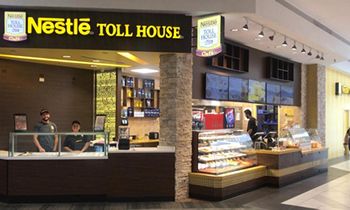 Nestlé Toll House Café By Chip Reopens in the Woodfield Mall Under New Ownership