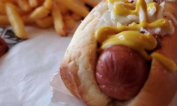 Crave Hot Dogs and BBQ Celebrates Banner Year with Franchise Discount!