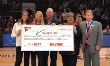 Hooters Raises More than $700,000 in the Fight Against Breast Cancer