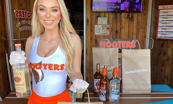 Hooters Launches Curbside Pick-Up for Full Menu Offerings Nationwide